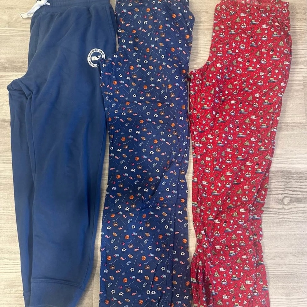 Vineyard Vines Blue and Red Men's Pants Set